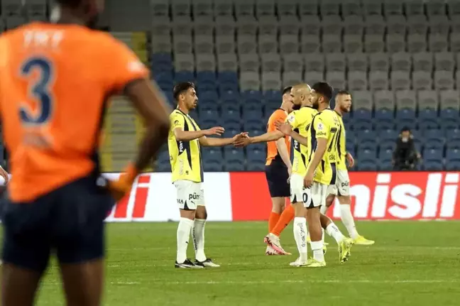Fenerbahçe, Başakşehir'i 4-1 Mağlup Ederek Üst Üste 7. Galibiyetini Aldı