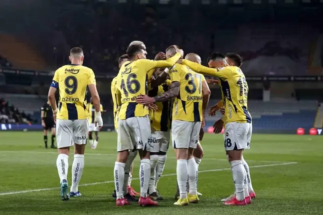 Fenerbahçe, Başakşehir'i 4-1 Yenerek Dış Sahada Dörtte Dört Yaptı