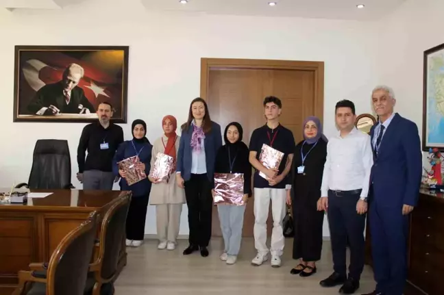 Köşk Kaymakamı, Başarılı Öğrencileri Makamında Ağırladı