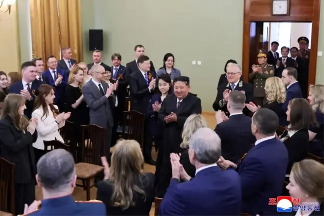 Kuzey Kore Lideri Kim Jong-un, Rusya Büyükelçiliği'ni Ziyaret Etti