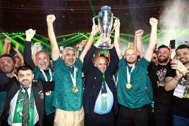 Kocaelispor Süper Lig'e Yükseldi