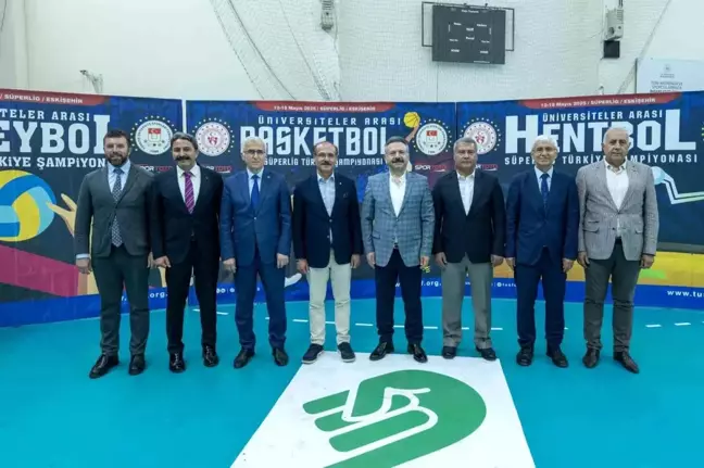 Eskişehir'de Üniversite Sporları Süper Lig Müsabakaları Açılış Töreni Yapıldı