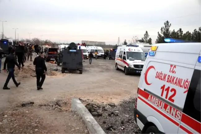 Diyarbakır'da Polise Bombalı Tuzak; 4 Şehit 2 Yaralı (9)