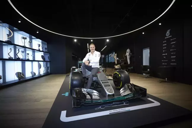 Mercedes AMG Petronas'ın direksiyonu Valtteri Bottas'a emanet