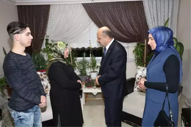 Dha Ankara - Bakan Fikri Işık, Ankara'daki Şehit Ailelerini Ziyaret Etti