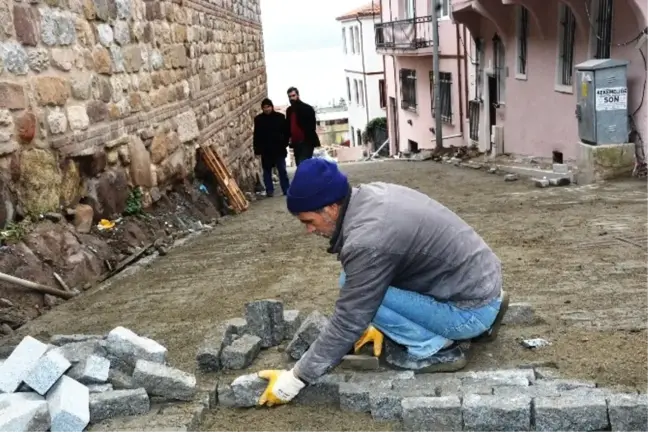 İzmit'te Üst Yapı Çalışmaları Sürüyor
