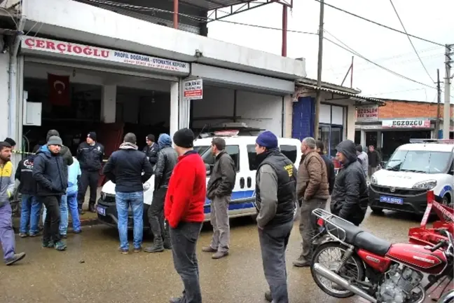 Manisa'da İş Yerinde Patlama: 3 Yaralı