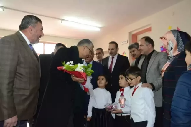 Vali Alpman'dan Kur'an Kursuna Ziyaret