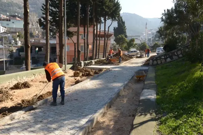 Narlıca Mahallesi'nde Parklarda Revize Çalışması
