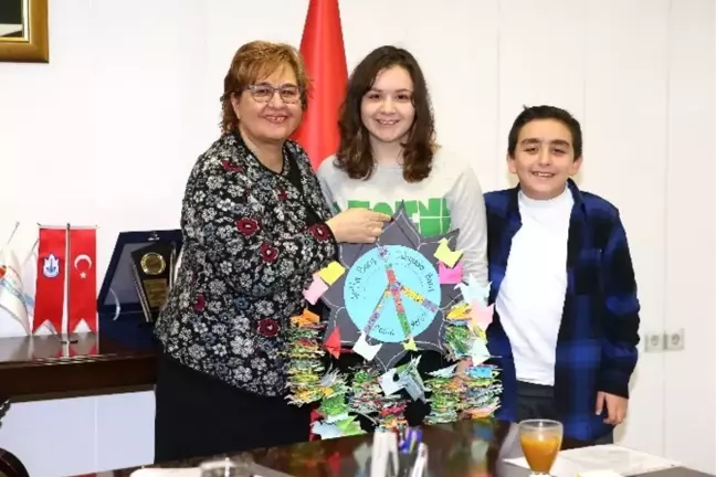 Hediyeleri 'Barış' Oldu