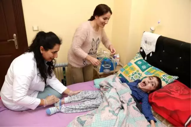 Cihangir, Yaşam Mücadelesini Bırakmıyor