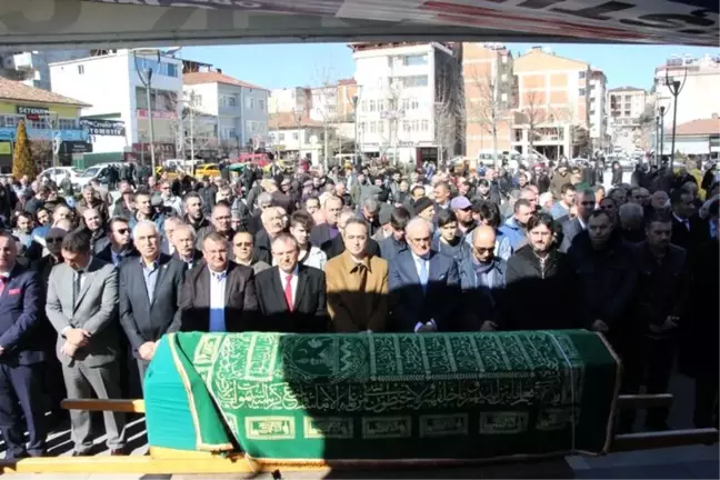 CHP'li Tezcan'ın Amcası Toprağa Verildi