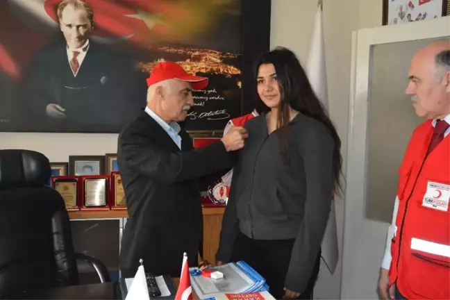 Genç Boksöre Kızılay'dan Ödül