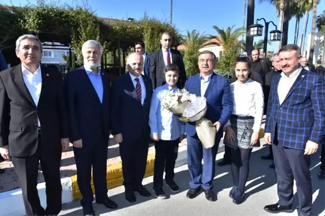 Milli Eğitim Bakanı Yılmaz, Vali Çakacak'ı Ziyaret Etti