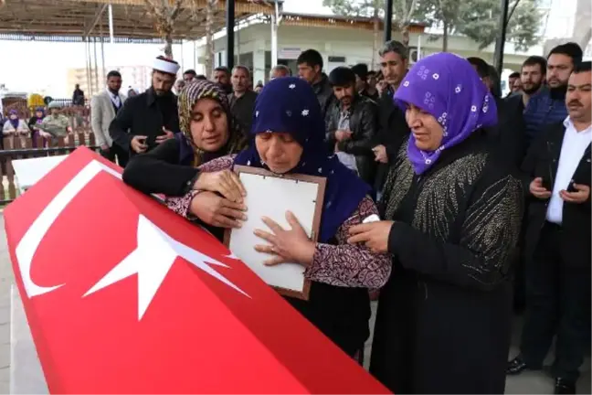 İpsala'da İntihar Eden Asker, Siverek'te Toprağa Verildi