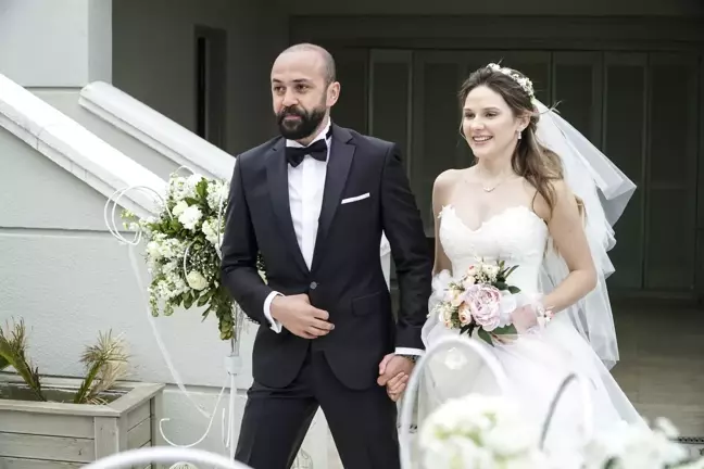 Hazal'ın Gelinliği Kana Bulanıyor