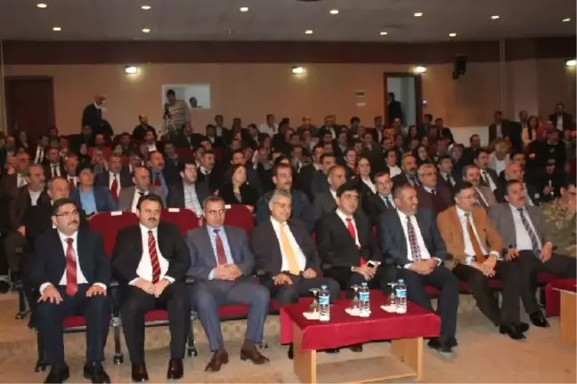 Iğdır Üniversitesi'nde Rektör Devir-teslim Töreni