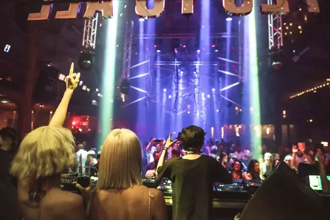 Dünyanın En Büyük Dj Yarışması Burn Resıdency 2017'Ye Başvurular Başladı!