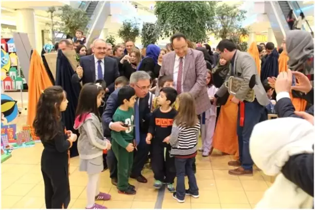Tekden Çocuk Akademisi Öğrencilerinden 'Hayallerin Dili-2' Sergisi