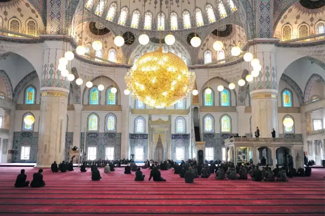 Kocatepe Camii'nde Şehit Polisler Için Mevlit Okutuldu