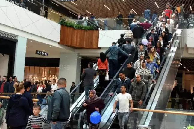 Edirne'de Erasta Avm Hizmete Açıldı