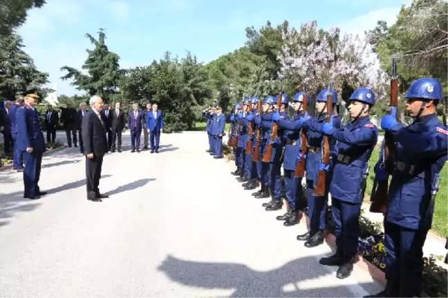 TSK : Kılıçdaroğlu'nun 6'ncı Ana Jet Üs Komutanlığını Ziyareti ile İlgili Konu İncelenmektedir