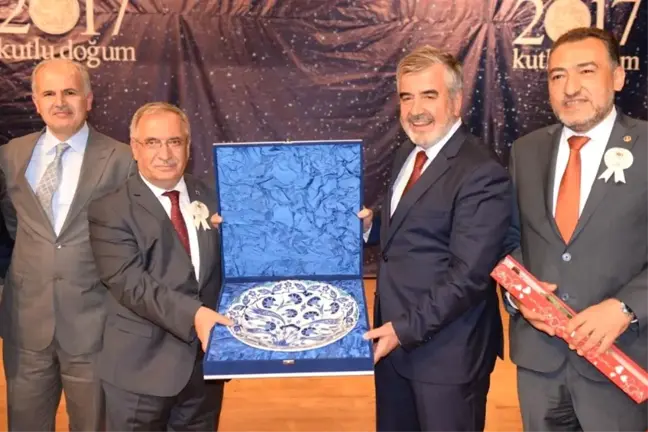 Kütahya'da 'Hz. Peygamber ve Güven Toplumu' Konulu Konferans