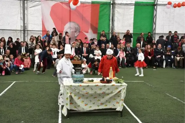 Ardahan'da Yumurta Taşıma ve Yoğurt Yeme Yarışı