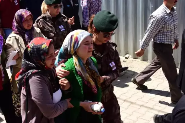 Organlarıyla Hayat Veren Polis, Çanakkale'de Toprağa Verildi