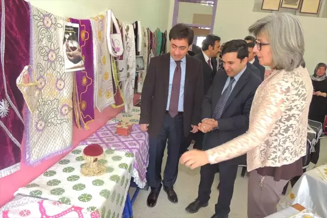 Ulaş'ta El Sanatları Sergisi Açıldı