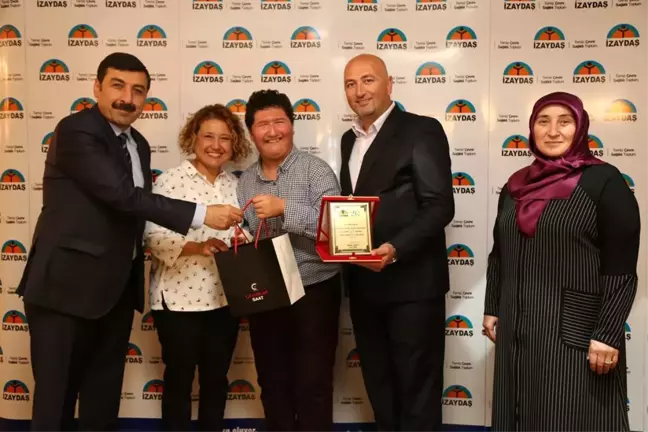 İZAYDAŞ'ın 20 yıllık çalışanlarına onur gecesi