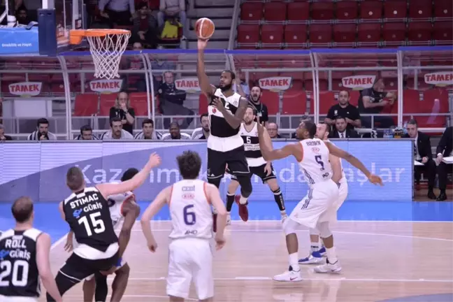 Beşiktaş, Anadolu Efes'i 1 Sayısıyla Devirdi