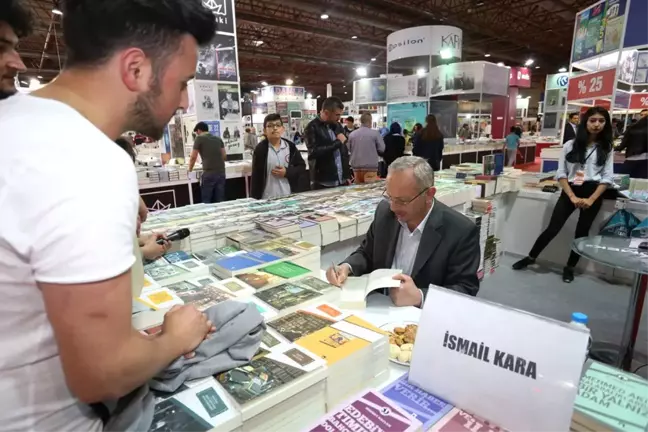 ''Türkiye, İslam'dan vazgeçmeden modernleşmek istiyor''