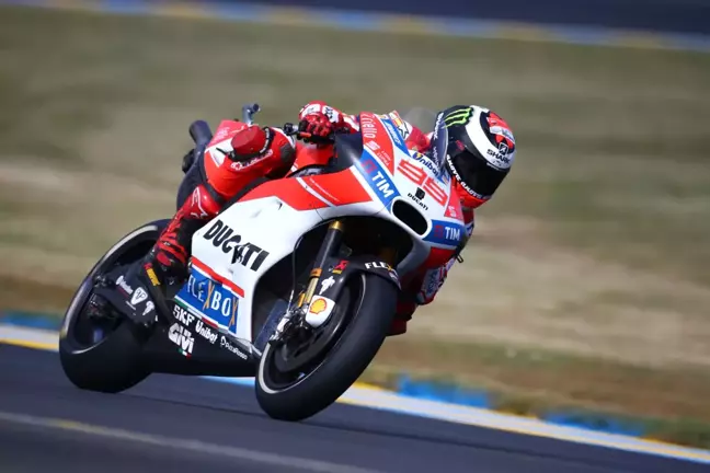 Vinales Le Mans başarısıyla MotoGP'de patron koltuğuna geri döndü!