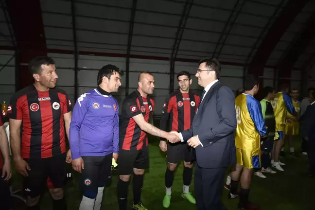 Kurumlararası 3. Halı Saha Turnuvası başladı