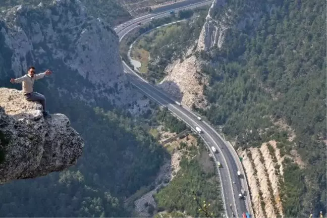 Gülek Boğazı'nda Poz