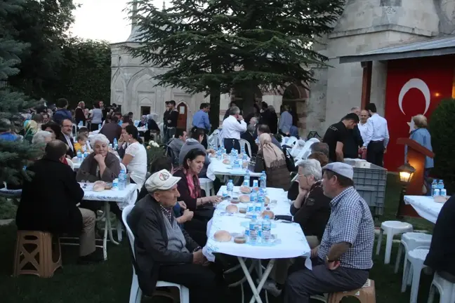 Edirne'de Şehit Yakınları, Gaziler ve Engellilerle İftar