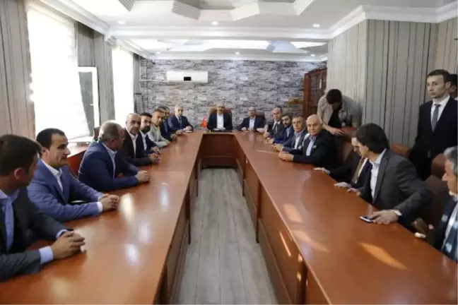 Bakan Elvan Yüksekova'da İftara Katıldı