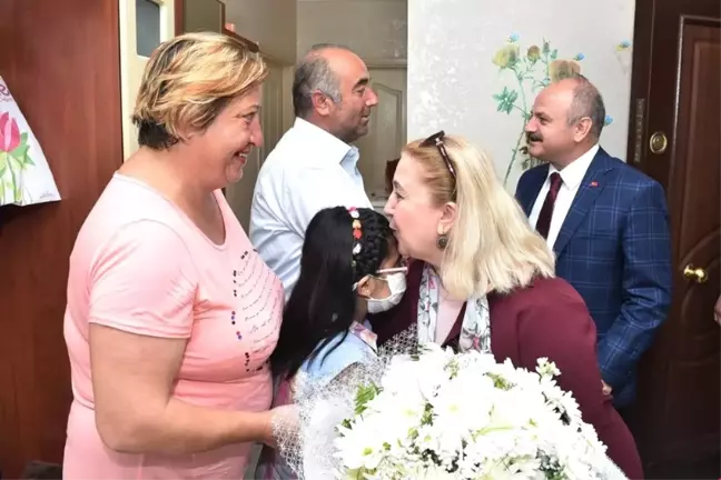 Vali Çakacak'tan 'Yılın Babası'na Ziyaret