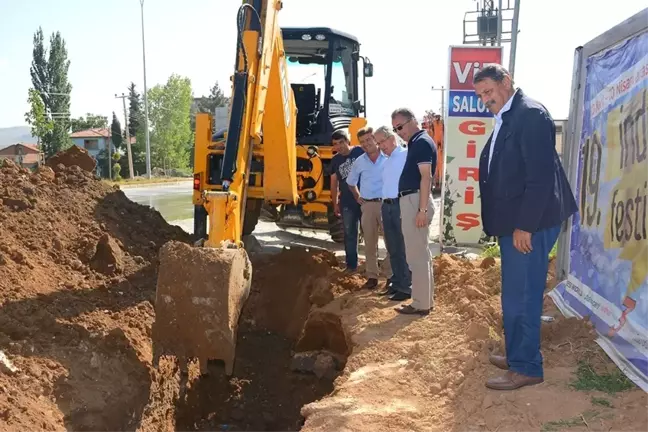 Dinar'da Alt Yapı Çalışmaları Devam Ediyor