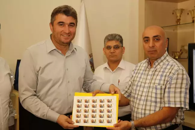 Başkan Tosun'a PTT'den Özel Pul Sürprizi
