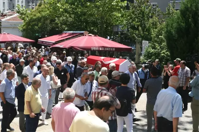 Şoför Nebahat'e Son Yolcuğuna Uğurlandı