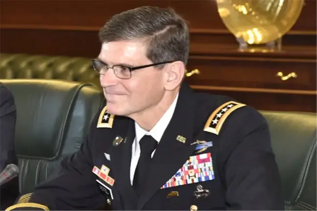 ABD Merkez Kuvvetler Komutanı Votel, Katar'da