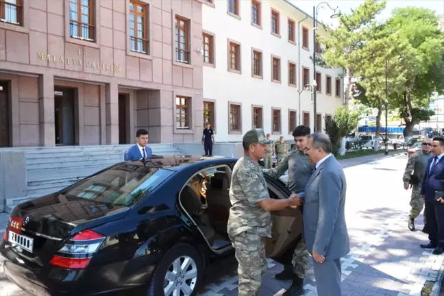 2. Ordu Komutanı Korgeneral Temel'den Vali Kaban'a Ziyaret