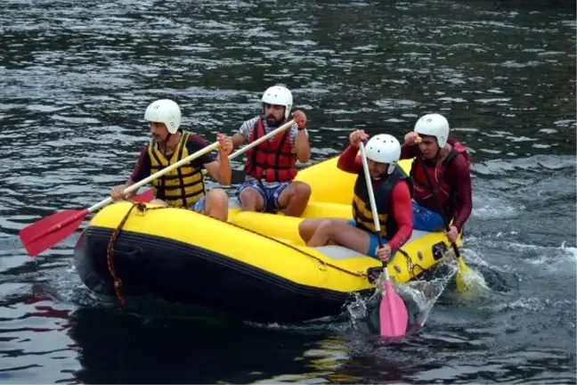 Patlıcan Festivali'nde Rafting ve Jet Ski Gösterisi