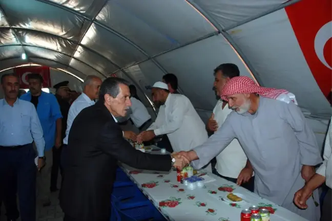 Vali Nurullah Naci Kalkancı Suriyelilerle Bayramlaştı