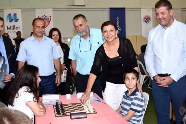 Çanakkale'de Türkiye Gençler Satranç Şampiyonası Başladı