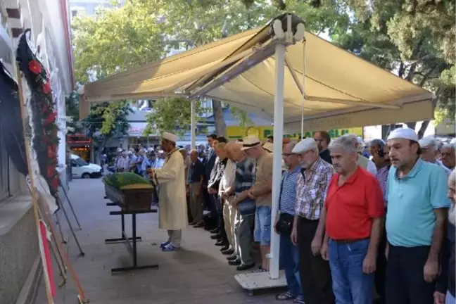 Deniz Gezmiş ve Arkadaşlarının Avukatı Sadık Akıncılar Vefat Etti (2)