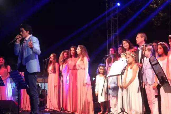 Bozcaada'da 18'nci Kültür, Sanat ve Bağbozumu Festivali Başladı