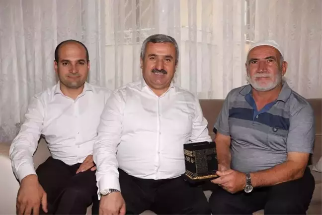 Başkan Baran, Hacıları Evlerinde Ziyaret Etti